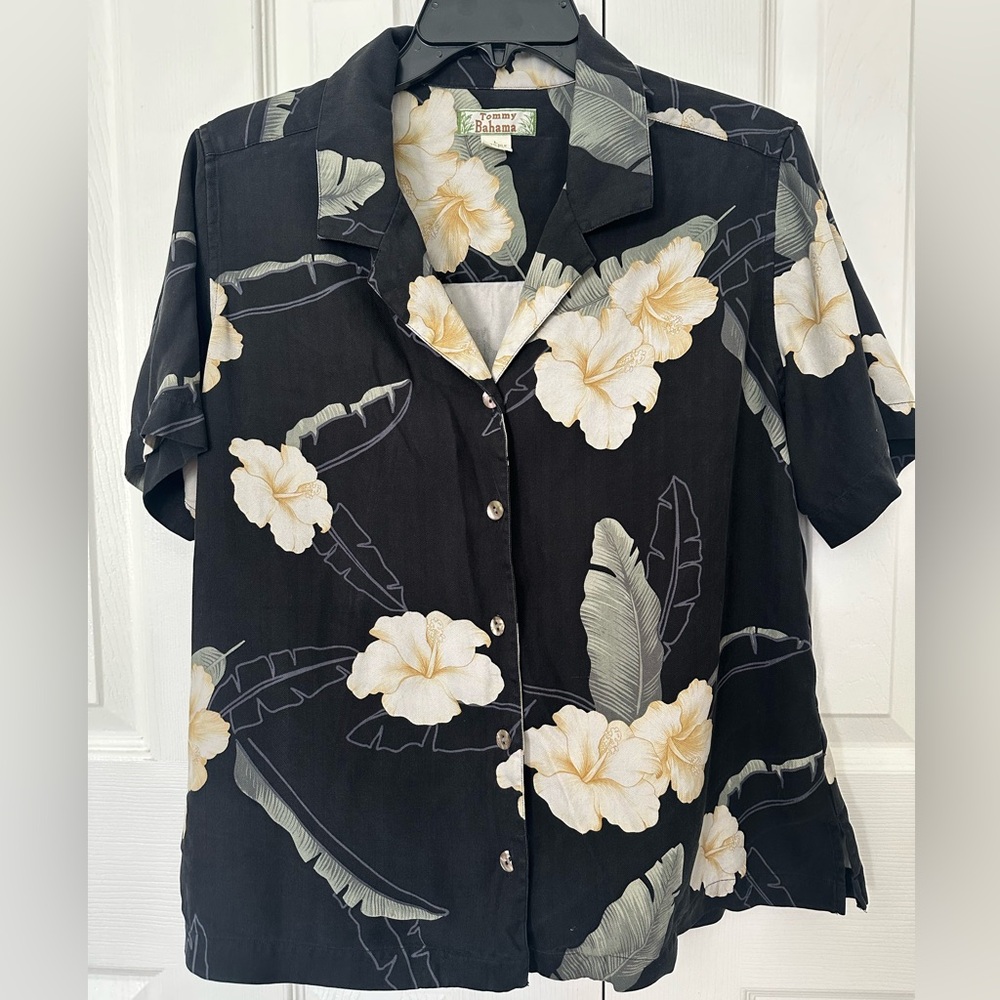 Tommy Bahama Black Floral Women's Top